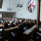 Eine volle Kirche freut alle