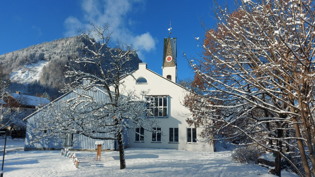 Erlöserkirche im Winter